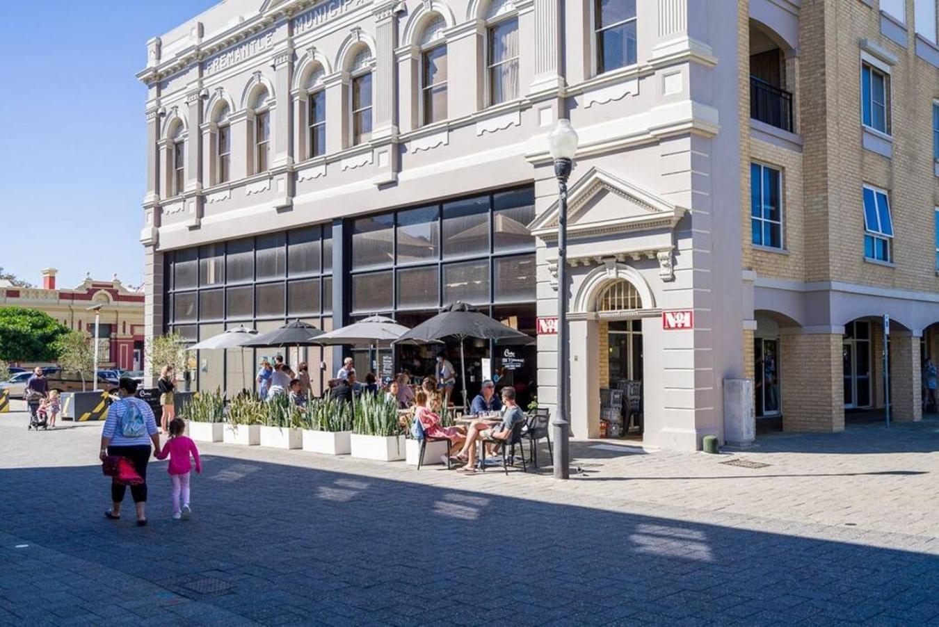 West End Warehouse Historical Opposite Beach フリーマントル エクステリア 写真